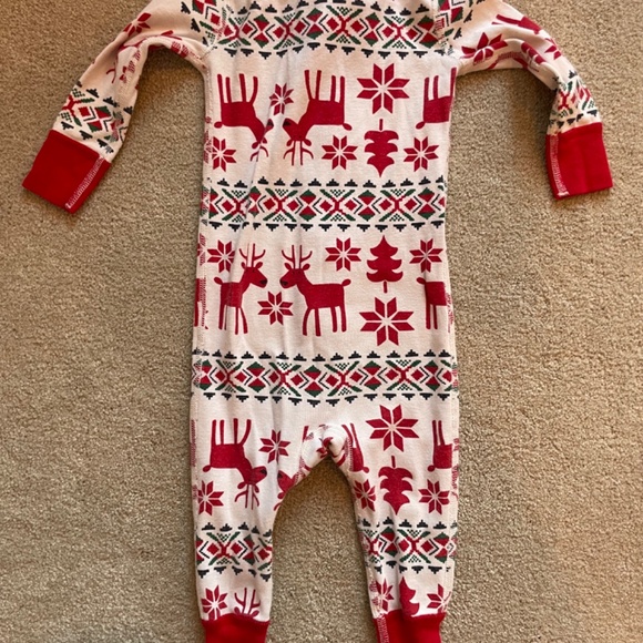 Hanna Andersson 12-18 mo zip up Christmas pajamas - Picture 3 of 3